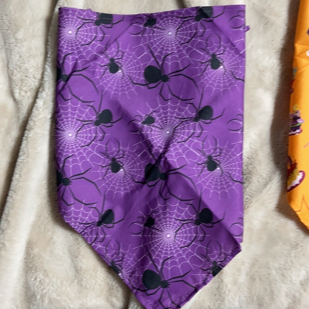 New set/4 Halloween pet bandana - Picture 2 of 5